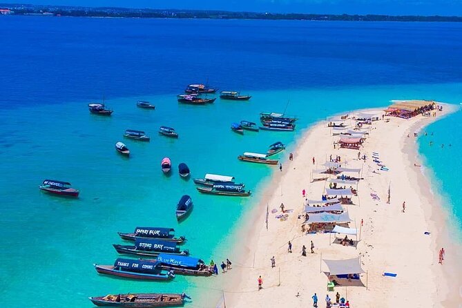 Zanzibar Beach - crystal clear turquoise waters and white sand beaches perfect for your dream vacation